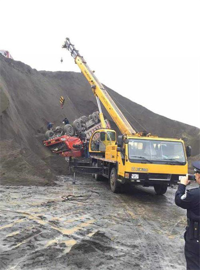 商丘上犹道路救援